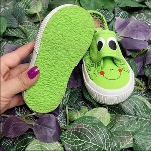 SOLD Superga Green Jade Frog Print Low Sneakers For Toddler Size 6.5c